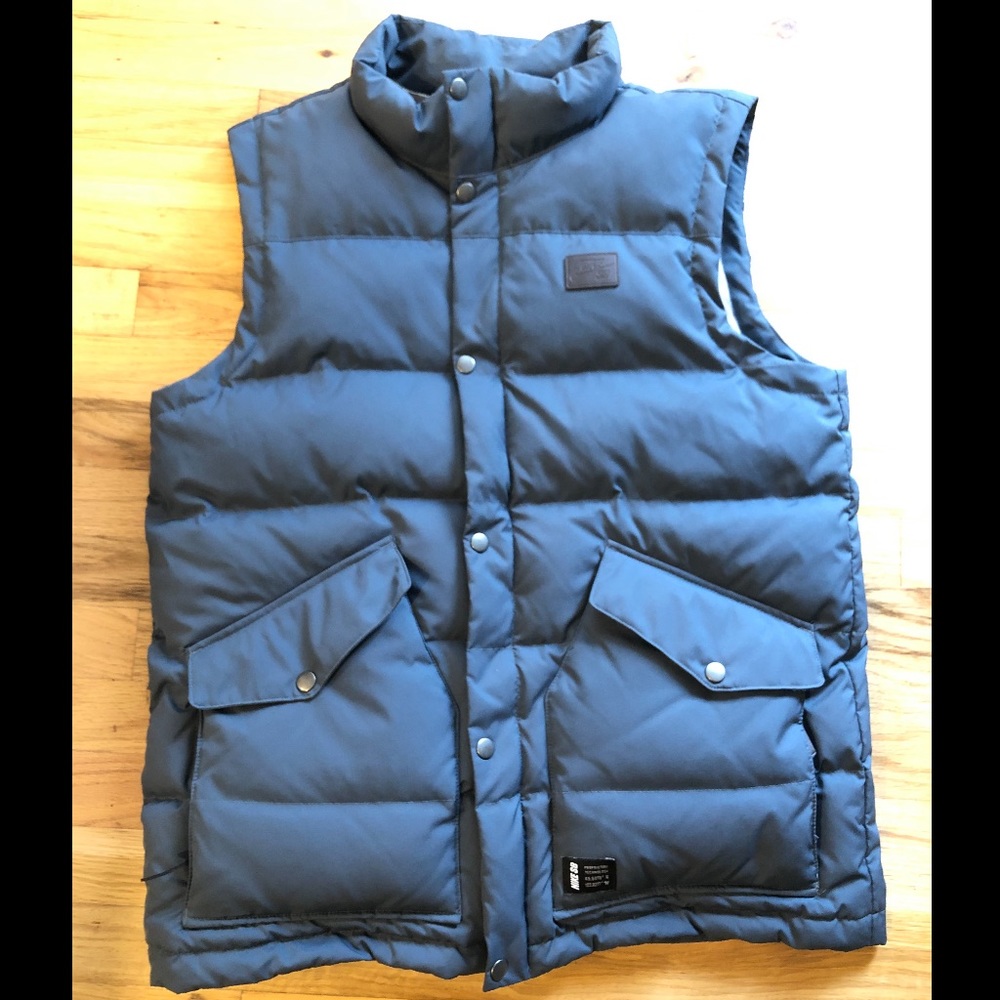 NIKE SB VEST